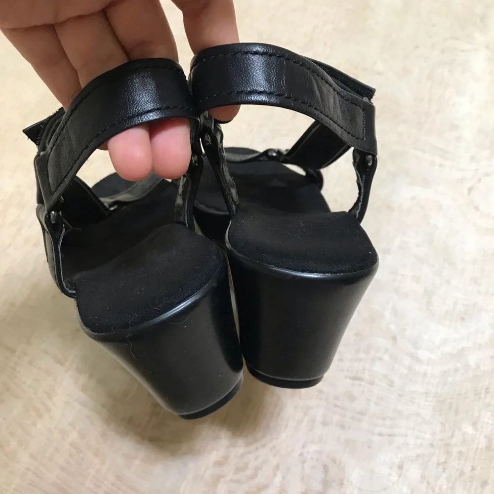 Nine West Marcio Wedges Leather Sandals Size 6.5